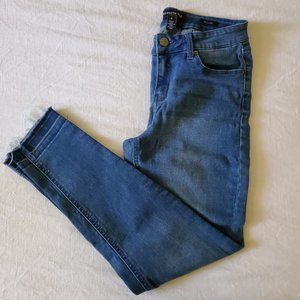 Kenneth Cole New York Skinny Jeans